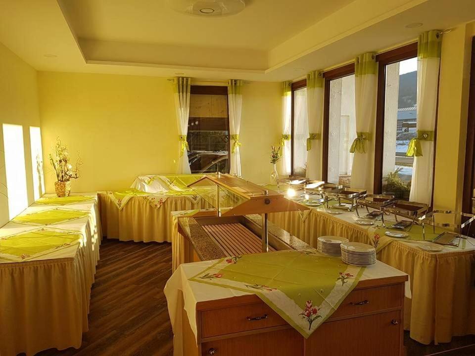 Hotel Fasold Sulzfeld  ภายนอก รูปภาพ